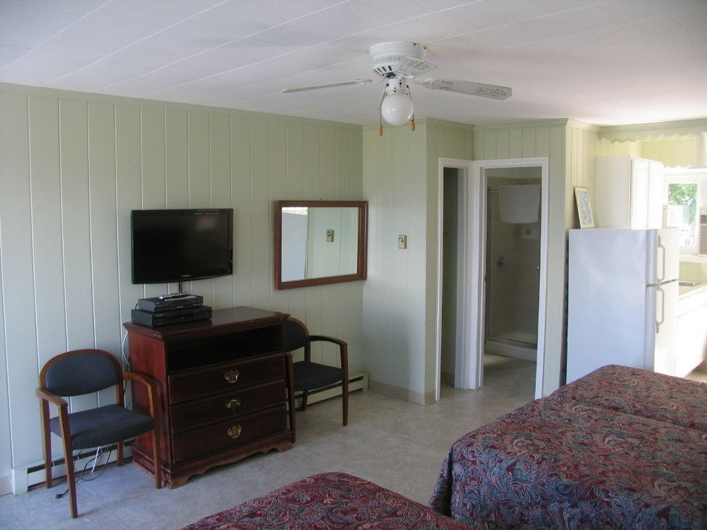 Southold Beach Motel Exterior photo